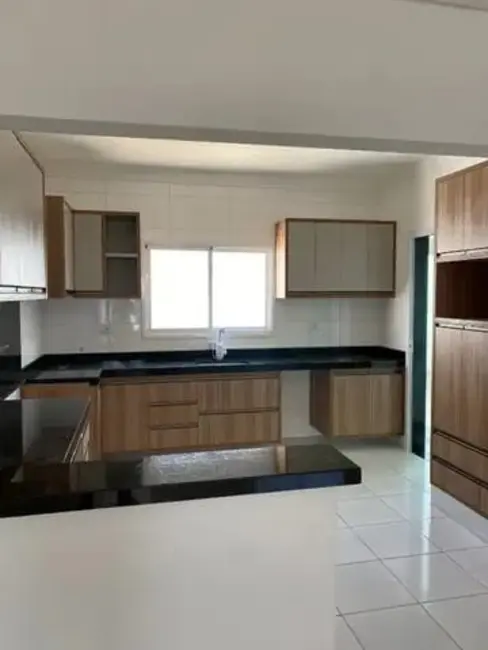 Foto 5 de Casa de Condomínio com 3 quartos à venda, 120m2 em Vila Areao, Taubate - SP