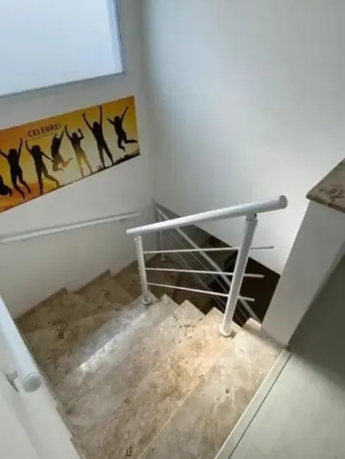 Foto 1 de Casa de Condomínio com 3 quartos à venda, 120m2 em Vila Areao, Taubate - SP