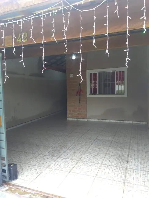 Foto 3 de Casa com 2 quartos à venda, 65m2 em Conjunto Residencial Araretama, Pindamonhangaba - SP