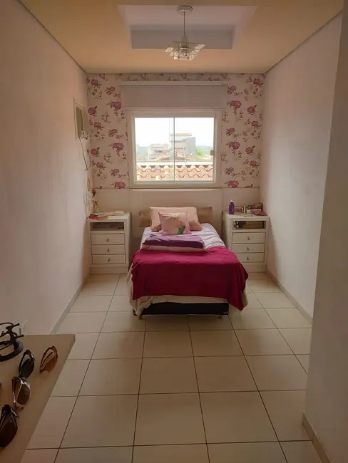 Foto 4 de Casa com 3 quartos à venda, 260m2 em Vila São Geraldo, Taubate - SP