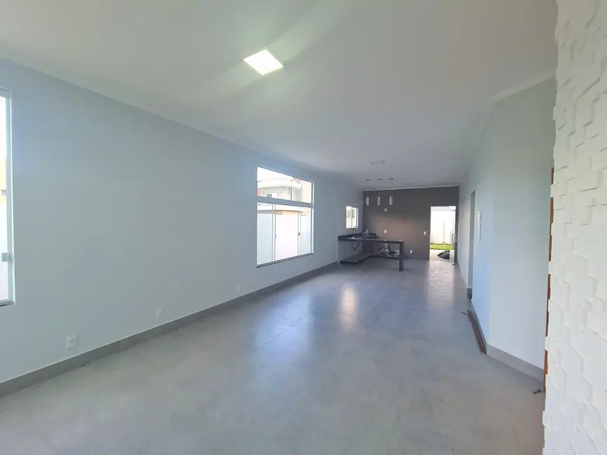 Foto 2 de Casa de Condomínio com 3 quartos à venda, 132m2 em Chácaras Cataguá, Taubate - SP