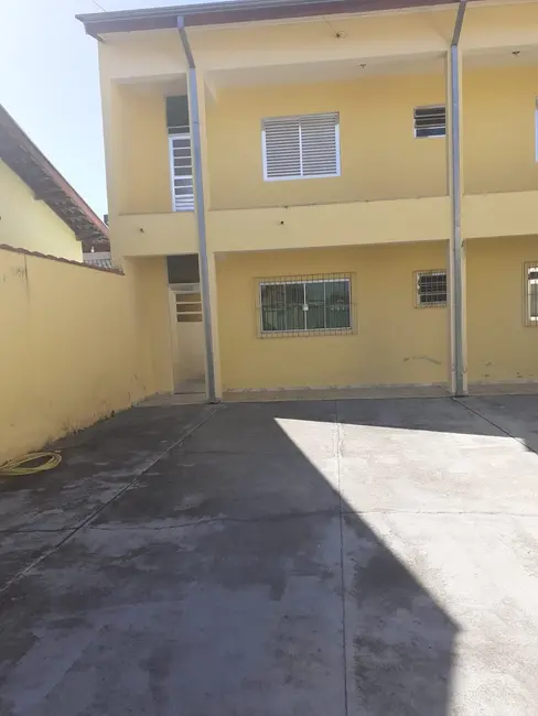 Foto 4 de Sobrado com 3 quartos à venda, 250m2 em Pindamonhangaba - SP