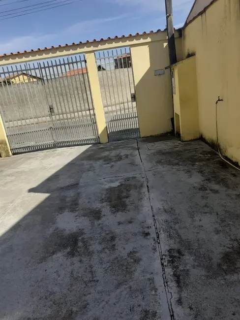 Foto 2 de Sobrado com 3 quartos à venda, 250m2 em Pindamonhangaba - SP