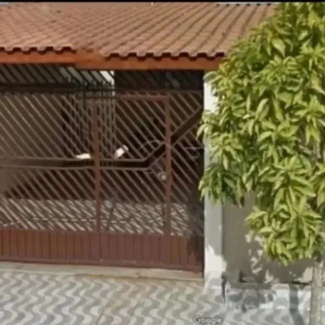 Foto 2 de Casa com 2 quartos à venda, 150m2 em Taubate - SP