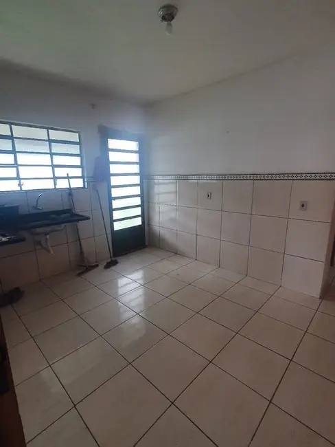 Foto 4 de Sobrado com 2 quartos à venda em Conjunto Residencial Araretama, Pindamonhangaba - SP