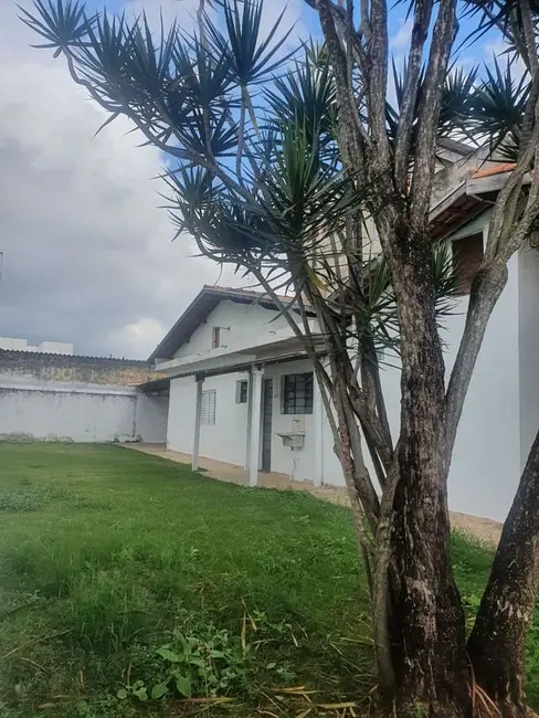 Foto 1 de Sobrado com 2 quartos à venda em Conjunto Residencial Araretama, Pindamonhangaba - SP