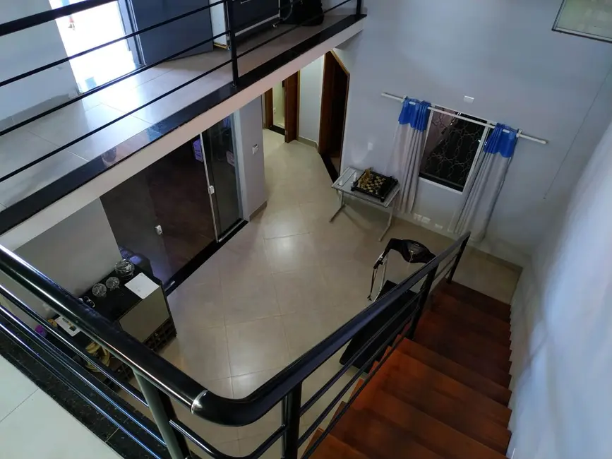 Foto 7 de Casa com 3 quartos à venda, 242m2 em Pindamonhangaba - SP