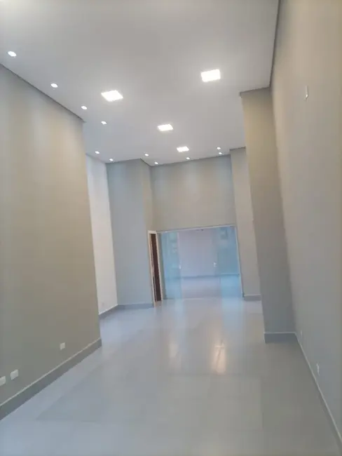 Foto 1 de Casa de Condomínio com 3 quartos à venda, 170m2 em Piracangaguá, Taubate - SP