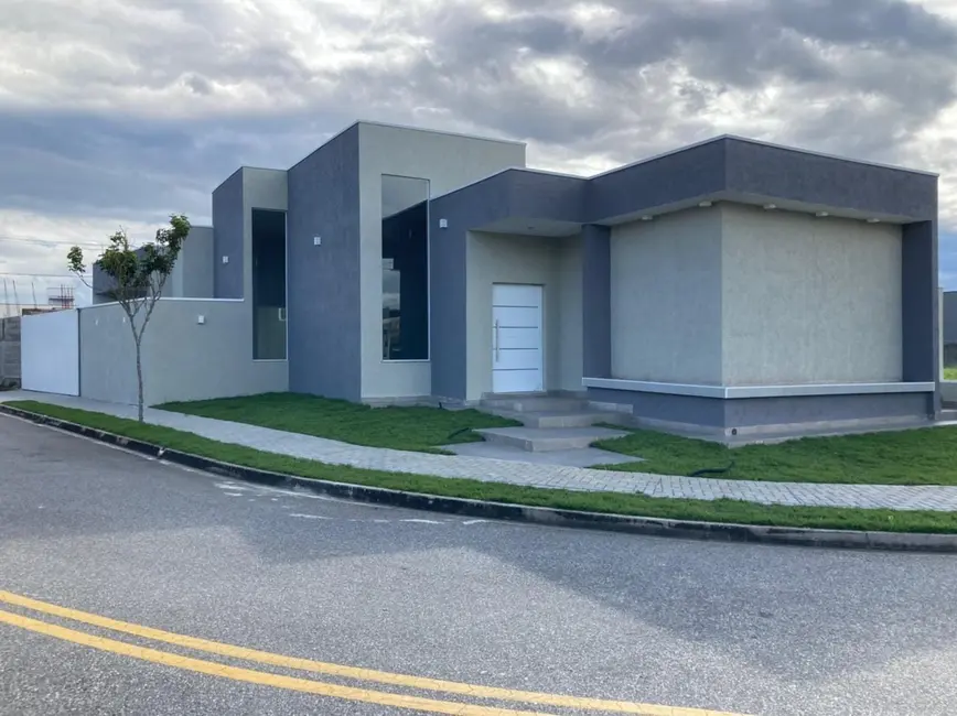 Foto 3 de Casa de Condomínio com 3 quartos à venda, 170m2 em Piracangaguá, Taubate - SP