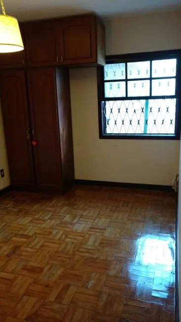 Foto 1 de Casa com 3 quartos à venda, 188m2 em Centro, Pindamonhangaba - SP