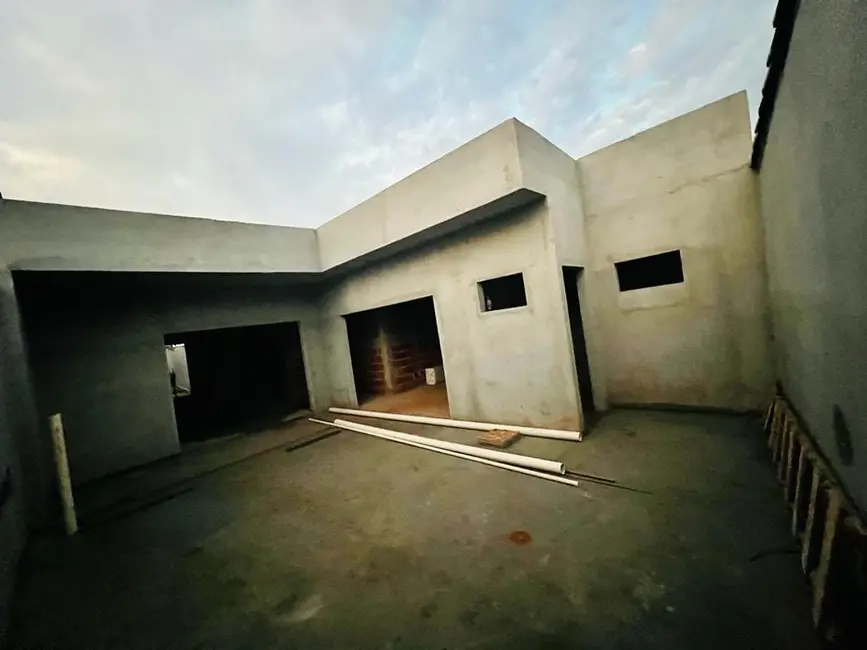 Foto 1 de Casa com 3 quartos à venda, 182m2 em Pindamonhangaba - SP