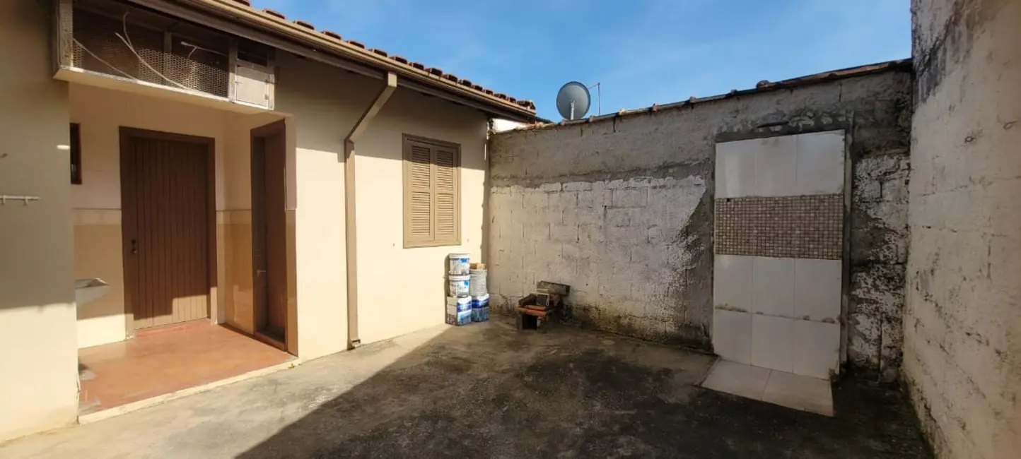 Foto 9 de Casa com 2 quartos à venda, 146m2 em Maria Áurea, Pindamonhangaba - SP