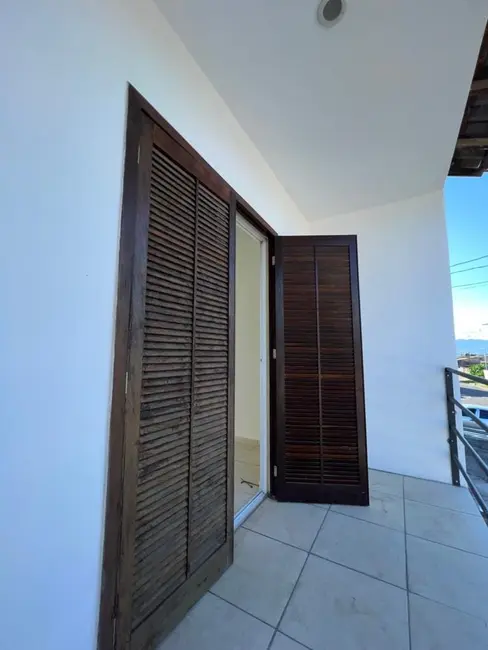 Foto 8 de Casa com 4 quartos à venda, 125m2 em Pindamonhangaba - SP