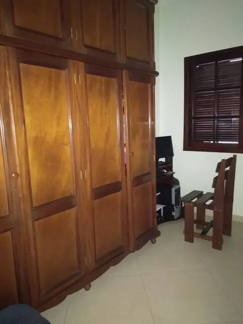 Foto 6 de Sobrado com 3 quartos à venda, 308m2 em Tremembe - SP