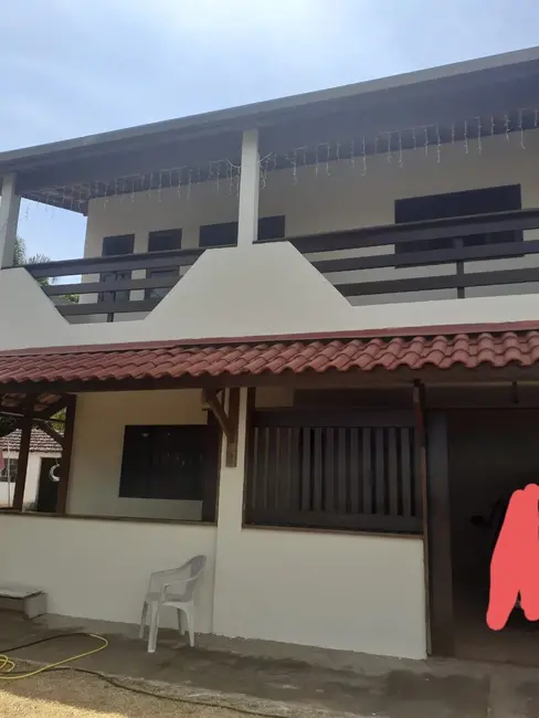 Foto 4 de Sobrado com 3 quartos à venda, 140m2 em Conjunto Residencial Araretama, Pindamonhangaba - SP