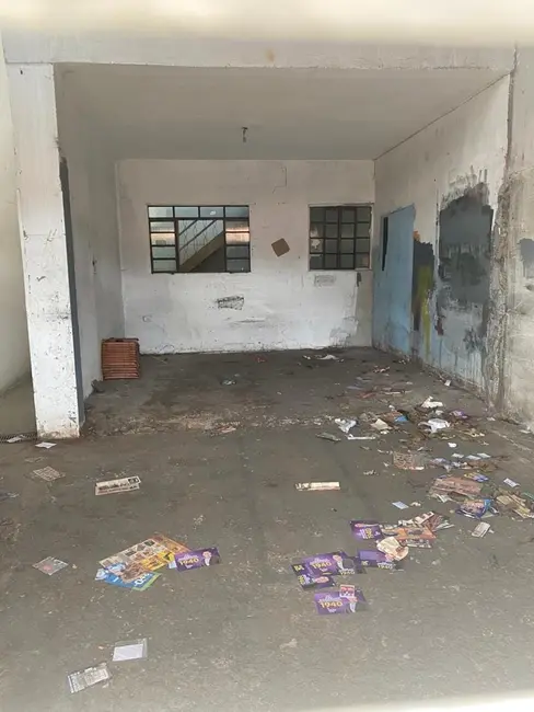 Foto 3 de Sobrado com 3 quartos à venda, 120m2 em Pindamonhangaba - SP