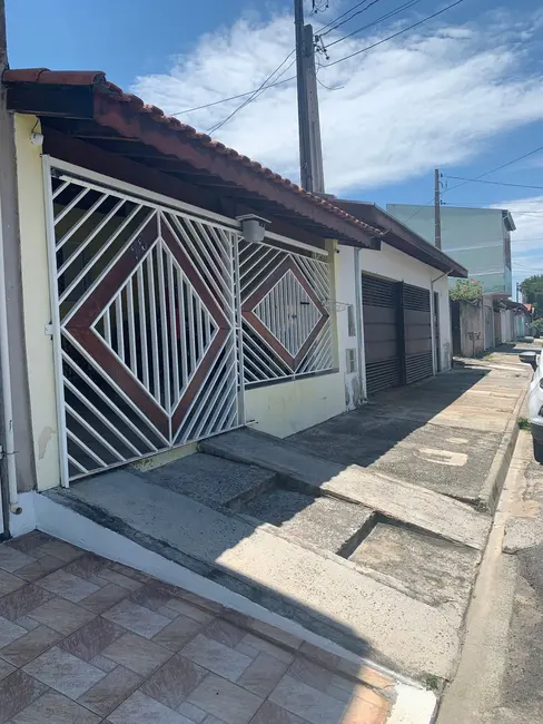 Foto 1 de Casa com 3 quartos à venda, 74m2 em Pindamonhangaba - SP