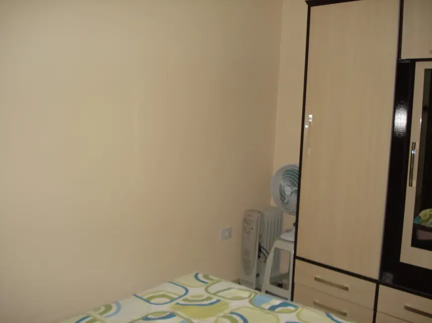 Casa com 2 quartos à venda, 64m2 em Residencial Comercial Cidade Vista Alegre, Pindamonhangaba - SP - imagem 2 Foto 2 de Casa com 2 quartos à venda, 64m2 em Residencial Comercial Cidade Vista Alegre, Pindamonhangaba - SP