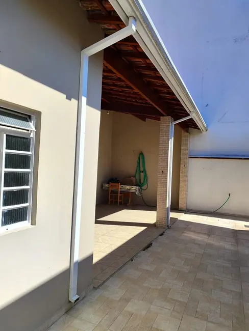 Foto 2 de Casa com 3 quartos à venda, 179m2 em Tremembe - SP