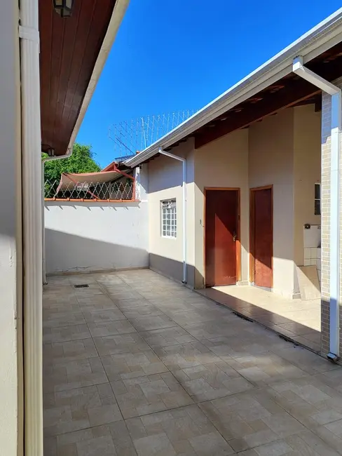 Foto 3 de Casa com 3 quartos à venda, 179m2 em Tremembe - SP