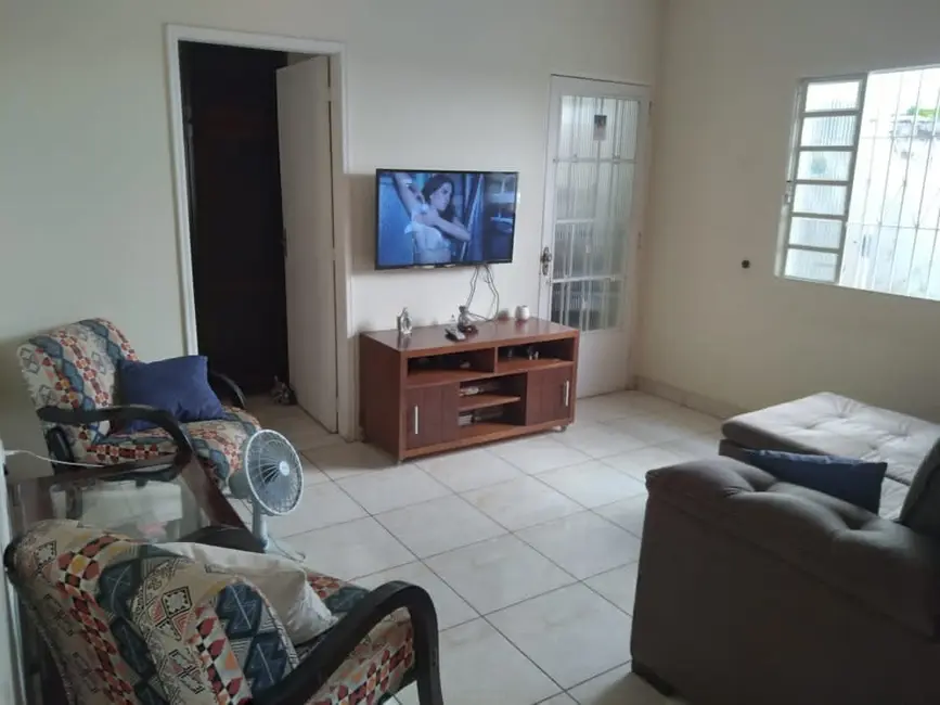 Foto 7 de Casa com 4 quartos à venda, 231m2 em São Benedito, Pindamonhangaba - SP