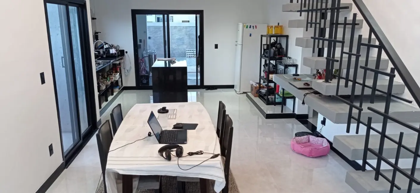 Foto 6 de Casa de Condomínio com 2 quartos à venda, 155m2 em Tremembe - SP