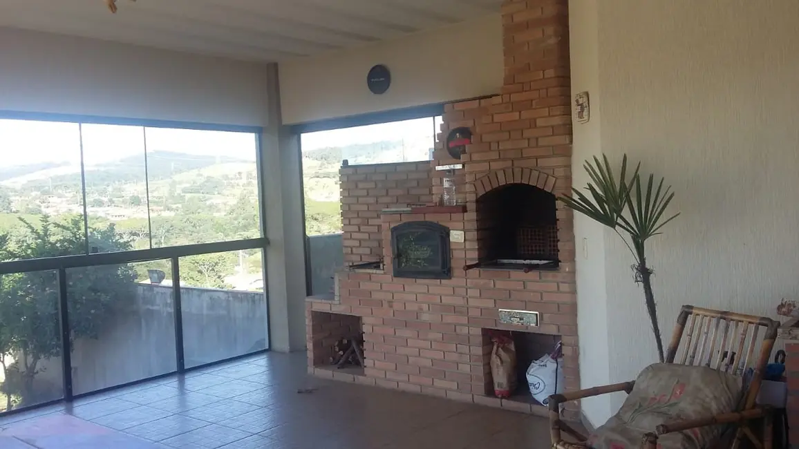 Casa de Condomínio com 3 quartos à venda, 420m2 em Taubate - SP - imagem 4 Foto 4 de Casa de Condomínio com 3 quartos à venda, 420m2 em Taubate - SP