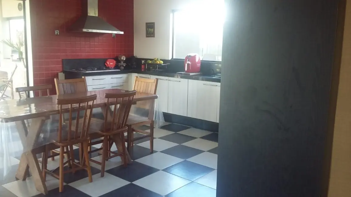 Casa de Condomínio com 3 quartos à venda, 420m2 em Taubate - SP - imagem 6 Foto 6 de Casa de Condomínio com 3 quartos à venda, 420m2 em Taubate - SP