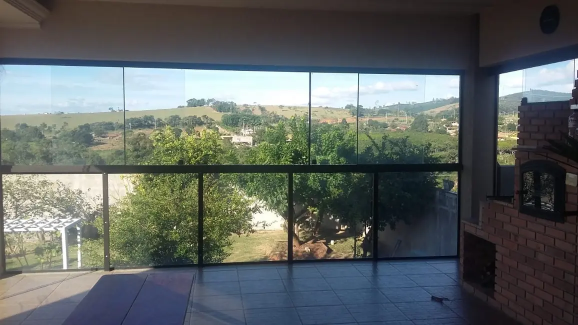 Casa de Condomínio com 3 quartos à venda, 420m2 em Taubate - SP - imagem 3 Foto 3 de Casa de Condomínio com 3 quartos à venda, 420m2 em Taubate - SP