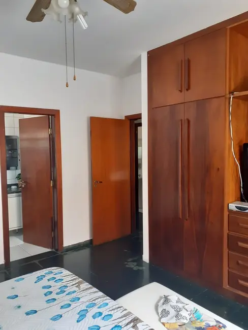 Foto 4 de Casa com 3 quartos à venda, 178m2 em Parque São Domingos, Pindamonhangaba - SP