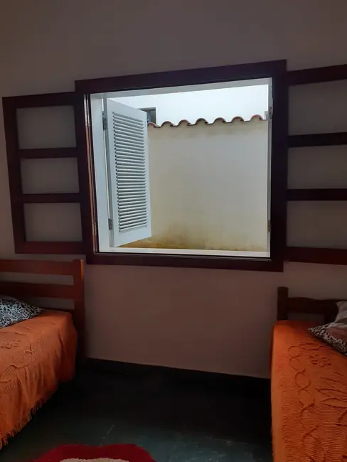 Foto 8 de Casa com 3 quartos à venda, 178m2 em Parque São Domingos, Pindamonhangaba - SP