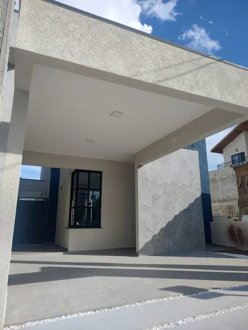 Foto 2 de Casa de Condomínio com 3 quartos à venda, 150m2 em Morada dos Nobres, Taubate - SP