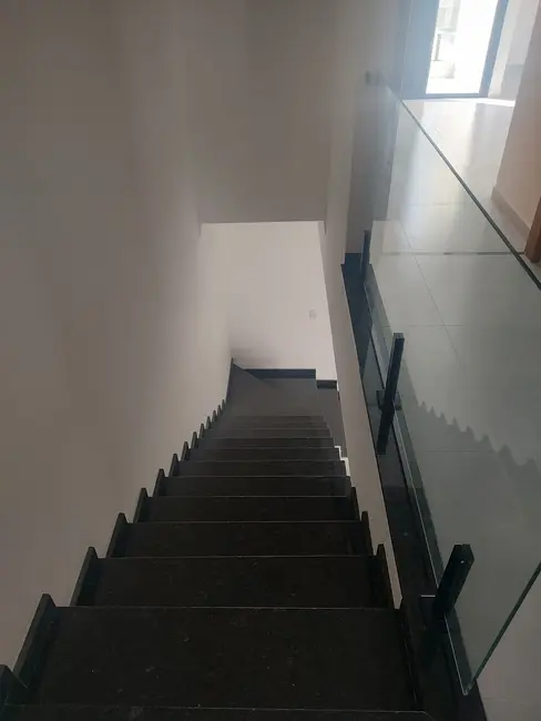 Foto 3 de Casa de Condomínio com 3 quartos à venda, 150m2 em Morada dos Nobres, Taubate - SP