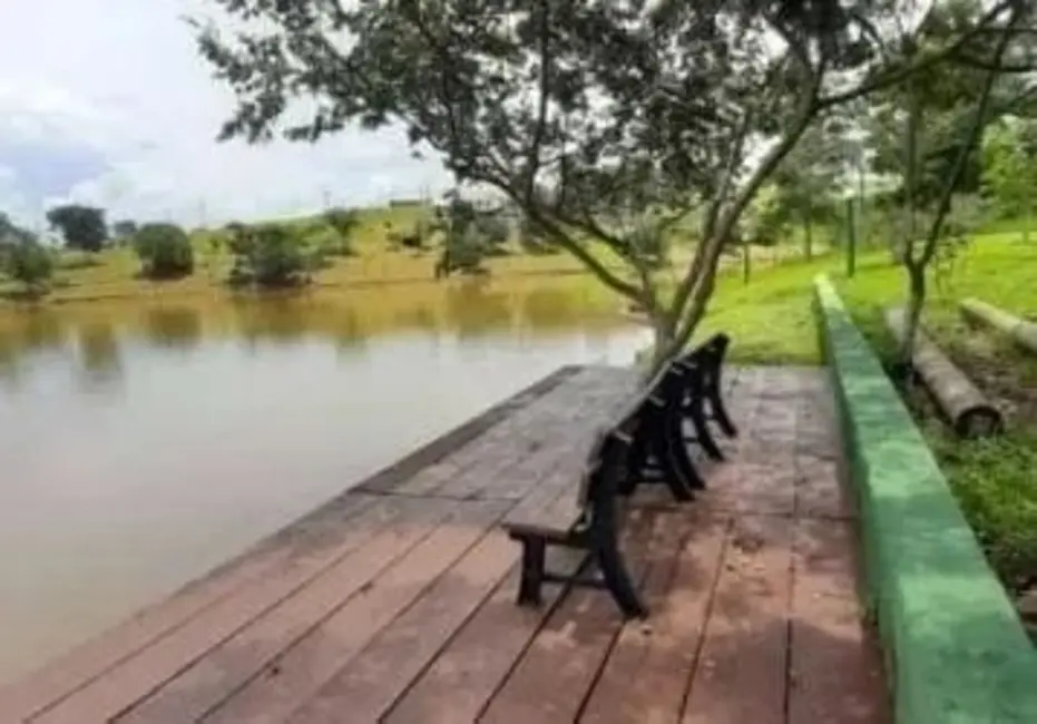 Foto 2 de Casa de Condomínio com 3 quartos à venda, 215m2 em Taubate - SP