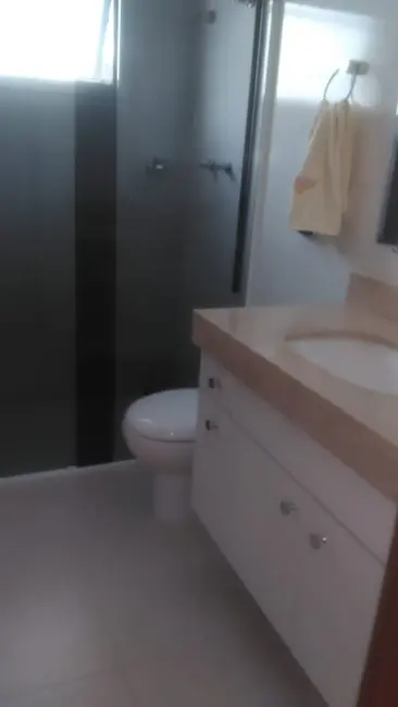 Foto 5 de Casa de Condomínio à venda, 320m2 em Pindamonhangaba - SP