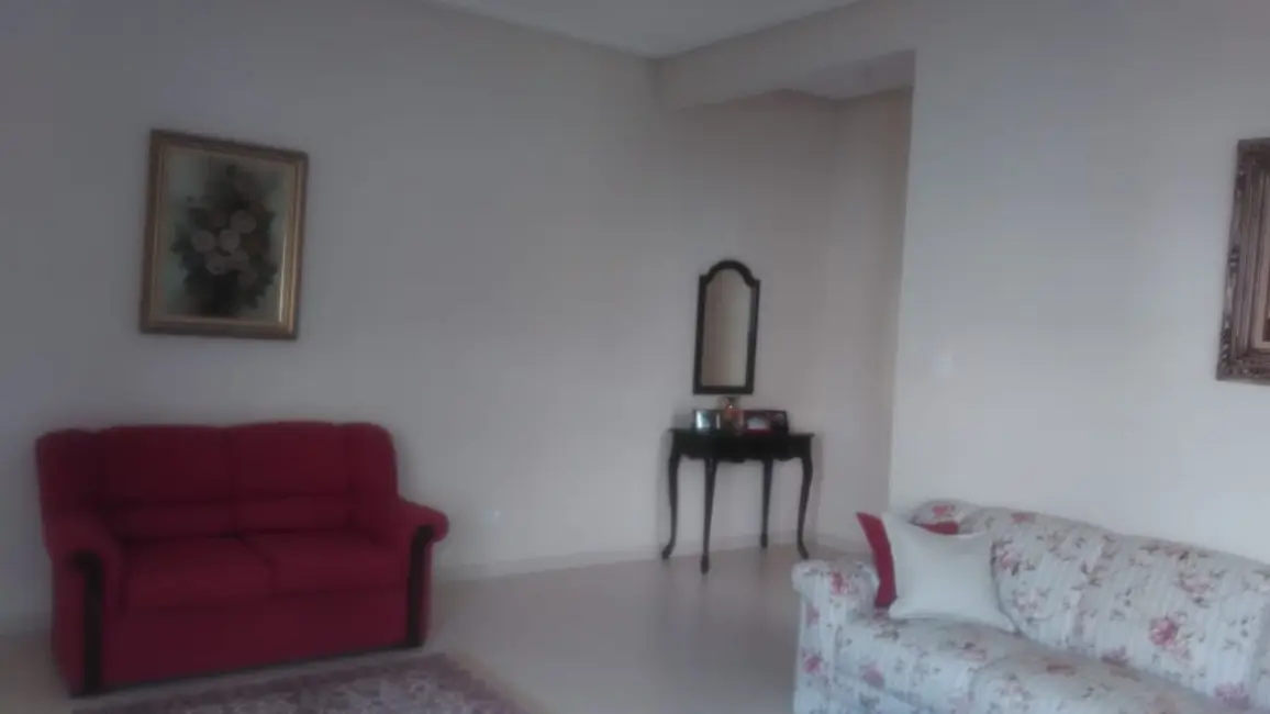 Foto 7 de Casa de Condomínio à venda, 320m2 em Pindamonhangaba - SP