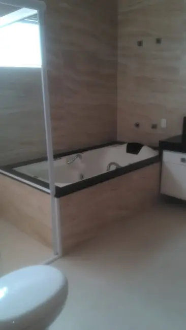 Foto 9 de Casa de Condomínio à venda, 320m2 em Pindamonhangaba - SP