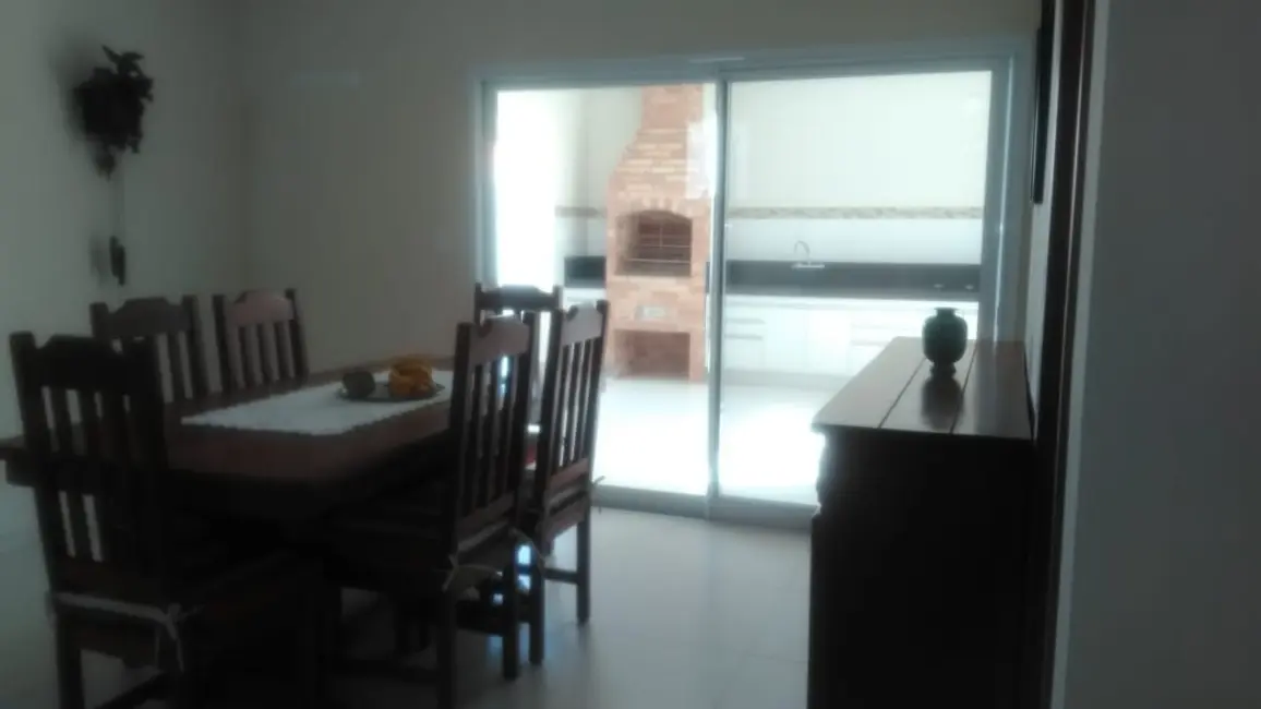 Casa de Condomínio à venda, 320m2 em Pindamonhangaba - SP - imagem 8 Foto 8 de Casa de Condomínio à venda, 320m2 em Pindamonhangaba - SP