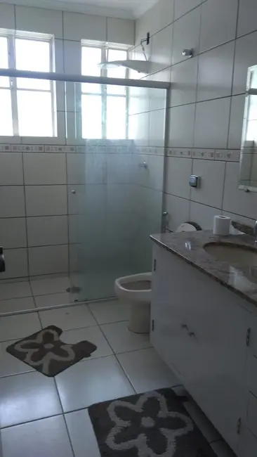 Foto 29 de Casa com 3 quartos à venda e para alugar, 400m2 em Centro, Pindamonhangaba - SP