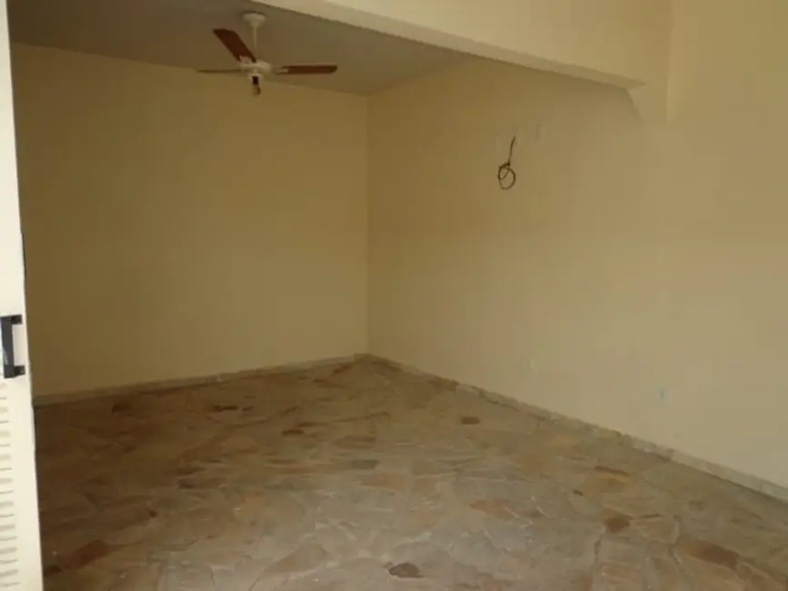 Foto 45 de Casa com 3 quartos à venda e para alugar, 400m2 em Centro, Pindamonhangaba - SP
