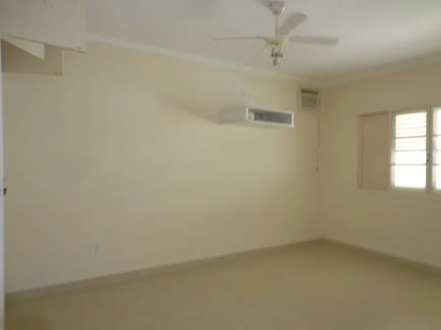 Foto 25 de Casa com 3 quartos à venda e para alugar, 400m2 em Centro, Pindamonhangaba - SP