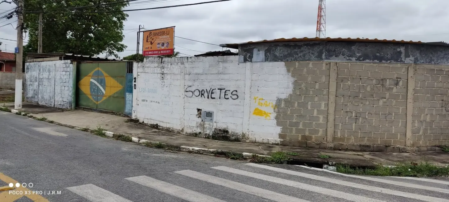 Foto 2 de Casa com 3 quartos à venda, 350m2 em Residencial Maricá, Pindamonhangaba - SP