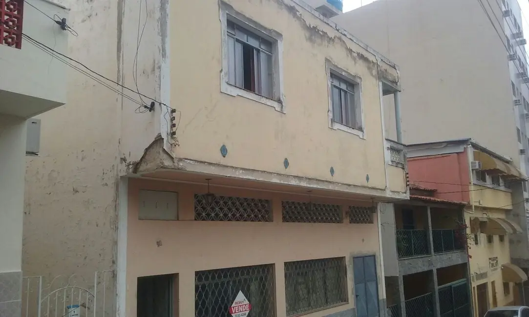 Sobrado com 4 quartos à venda em Aparecida - SP - imagem 1 Foto 1 de Sobrado com 4 quartos à venda em Aparecida - SP