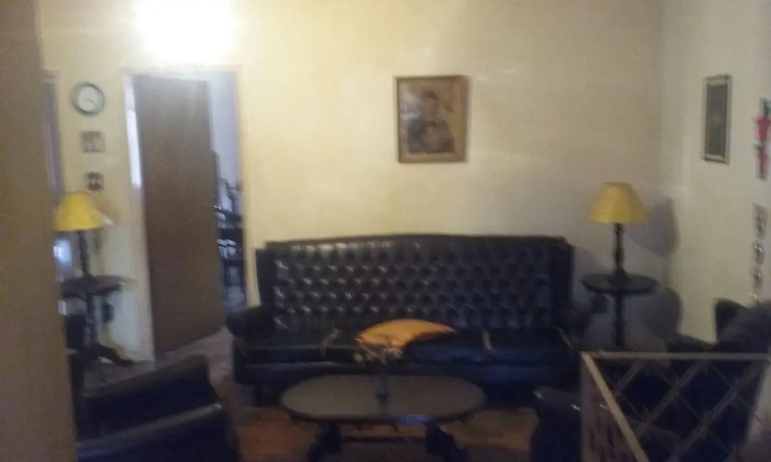 Sobrado com 4 quartos à venda em Aparecida - SP - imagem 3 Foto 3 de Sobrado com 4 quartos à venda em Aparecida - SP