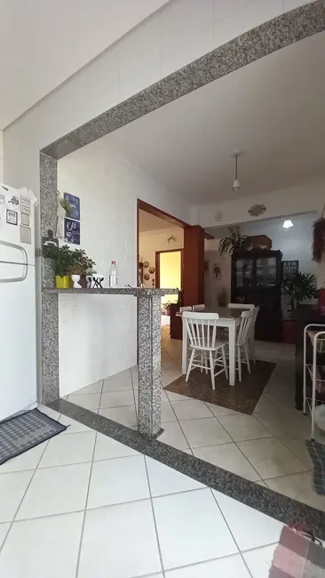 Foto 8 de Casa com 4 quartos à venda, 157m2 em Esplanada Independência, Taubate - SP