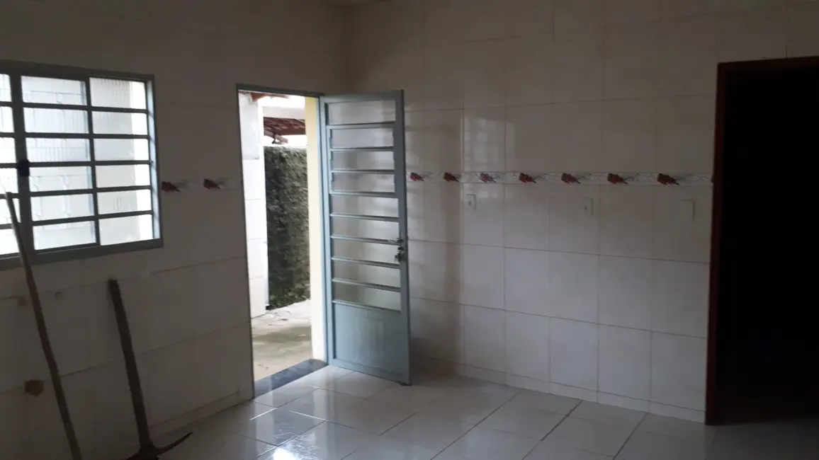 Foto 8 de Casa com 2 quartos à venda, 74m2 em Vila São João, Pindamonhangaba - SP