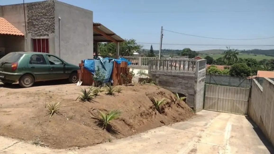 Foto 2 de Casa com 1 quarto à venda, 77m2 em Portal Mantiqueira, Cacapava - SP