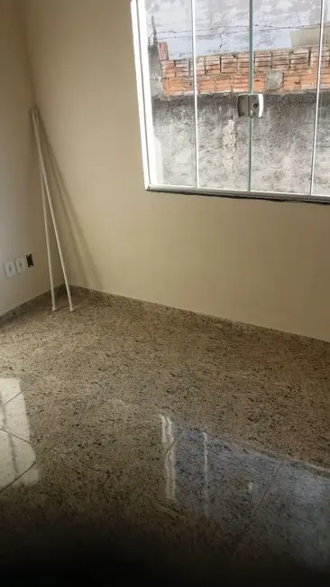 Foto 3 de Casa com 2 quartos à venda, 250m2 em Engenheiro Neiva, Guaratingueta - SP