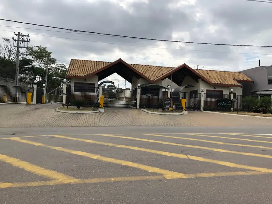 Foto 2 de Sobrado com 3 quartos à venda, 200m2 em Pindamonhangaba - SP