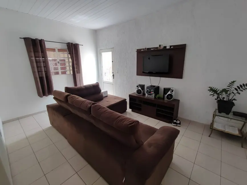 Foto 3 de Casa com 2 quartos à venda, 190m2 em Residencial Vale das Acácias, Pindamonhangaba - SP